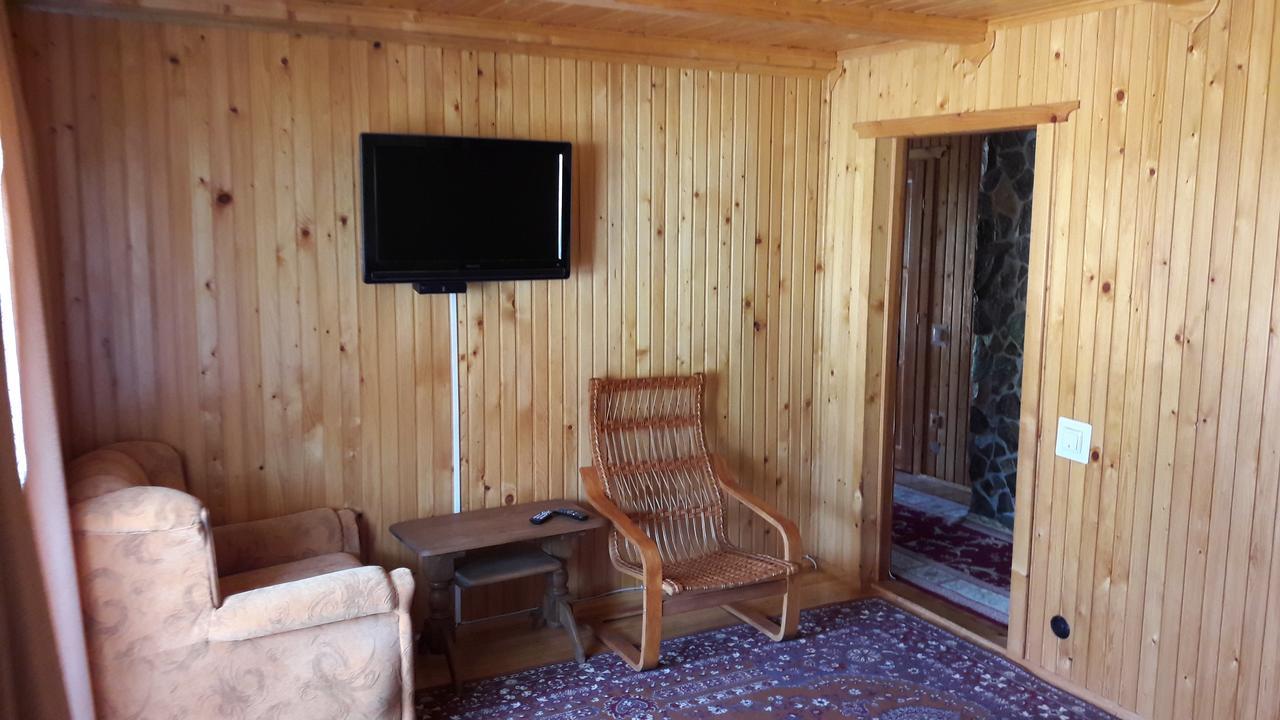 U Romana Yaremche Exterior photo